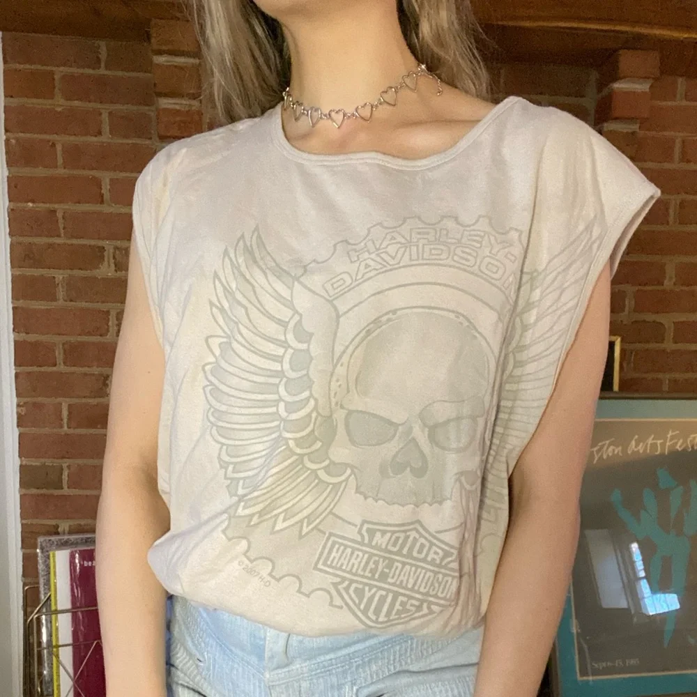 Y2K Harley-Davidson Denver 2007 Pin-Up Girl Cut Off Muscle Tank Skull Gr… - Picture 2 of 16